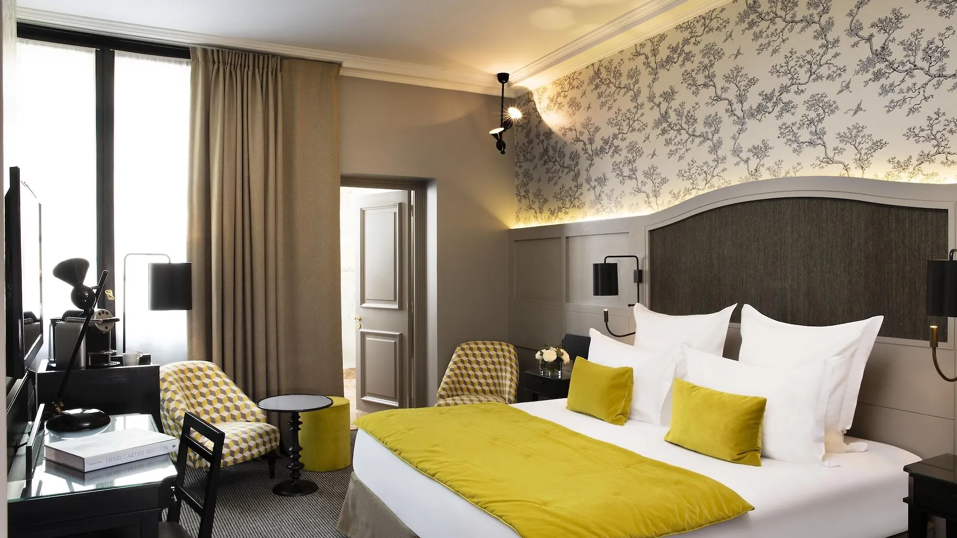 D'aubusson Hotel